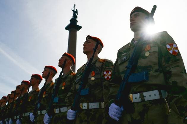 Russia Regions WWII Victory Day Parade 9160315 09.05.2026 Russian servicemen prepare for a military parade on Victory Day, marking the 81st anniversary of the victory over Nazi Germany in World War Two, in St. Petersburg, Russia. Alexei Danichev Sputnik St. Petersburg Russia  Copyright: xAlexeixDanichevx