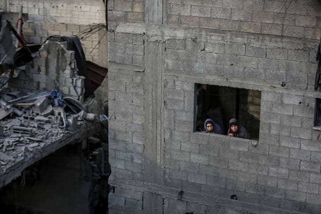 Destruction in Al-Shati Camp following Israeli airstrike in Gaza GAZA CITY, GAZA, PALESTINE - MAY 09: A view of the extensive damage at buildings following an Israeli air strike on the Al-Shati Camp violating the current ceasefire agreement in western Gaza City, Gaza, Palestine on May 09, 2026. Palestinian families returned to the site of the blast to search through the rubble for their belongings and assess the scale of the destruction. Saeed M. M. T. Jaras Anadolu Gaza City Gaza. Editorial use only. Please get in touch for any other usage.  Copyright: x2026xAnadoluxSaeedxM.xM.xT.xJarasx