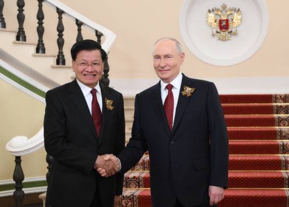 Russia WWII Victory Day Parade Foreign Delegations 9160369 09.05.2026 Lao President Thongloun Sisoulith is welcomed by Russian President Vladimir Putin on Victory Day, marking the 81st anniversary of the victory over Nazi Germany in World War Two, at the Kremlin in Moscow, Russia. Grigory Sysoev Sputnik Moscow Russia  Copyright: xGrigoryxSysoevx