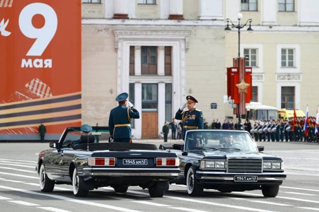 Russia Regions WWII Victory Day Parade 9160393 09.05.2026 Commander of Leningrad Military District Lieutenant General Rustam Minnekaev and Acting Chief of Staff of the Leningrad Military District Mikhail Lysenko salute during a military parade on Victory Day, marking the 81st anniversary of the victory over Nazi Germany in World War Two, in St. Petersburg, Russia. Alexei Danichev Sputnik St. Petersburg Russia  Copyright: xAlexeixDanichevx