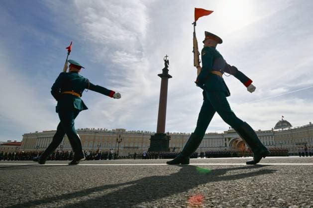 Russia Regions WWII Victory Day Parade 9160533 09.05.2026 Russian servicemen march in columns during a military parade on Victory Day, marking the 81st anniversary of the victory over Nazi Germany in World War Two, in St. Petersburg, Russia. Alexei Danichev Sputnik St. Petersburg Russia  Copyright: xAlexeixDanichevx