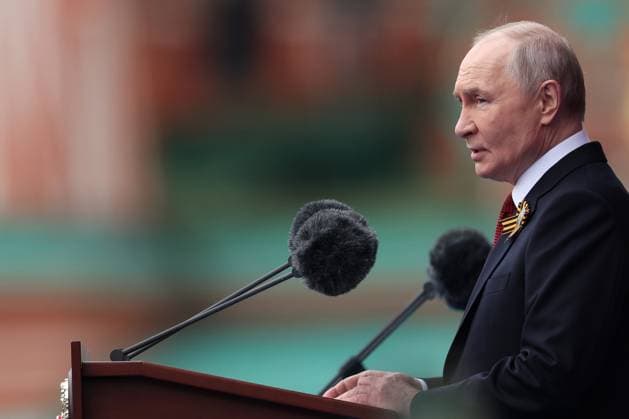 Russia WWII Victory Day Parade 9160554 09.05.2026 Russian President Vladimir Putin delivers a speech during a military parade on Victory Day, marking the 81st anniversary of the victory over Nazi Germany in World War Two, in Red Square, in Moscow, Russia. Alexander Shcherbak Sputnik Moscow Russia  Copyright: xAlexanderxShcherbakx