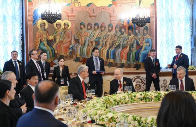 Russia WWII Victory Day Foreign Delegations Reception 9160616 09.05.2026 Kazakh President Kassym-Jomart Tokayev, Russian President Vladimir Putin and Uzbek President Shavkat Mirziyoyev attend a reception for heads of foreign delegations, held on Victory Day marking the 81st anniversary of the victory over Nazi Germany in World War Two, at the Kremlin in Moscow, Russia. Grigory Sysoev Sputnik Moscow Russia  Copyright: xGrigoryxSysoevx