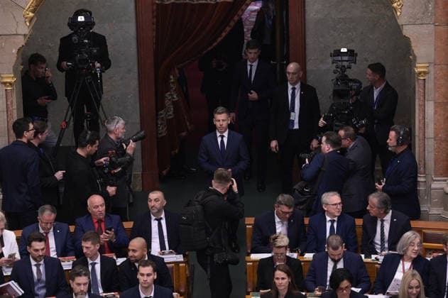 Lawmakers attend the inaugural session of the Hungarian Parliament BUDAPEST, HUNGARY - MAY 9: Peter Magyar arrives to the parliament as lawmakers get ready to attend the inaugural session of the Hungarian Parliament, where Peter Magyar is set to be elected as the country’s new prime minister, in Budapest, Hungary on 9 May 2026. Magyar Peter’s center-right Tisza party secured a decisive victory in the April 12 elections, winning 141 of the 199 parliamentary seats. Robert Nemeti Anadolu Budapest Hungary. Editorial use only. Please get in touch for any other usage.  Copyright: x2026xAnadoluxRobertxNemetix