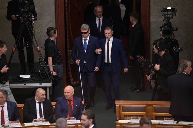 Lawmakers attend the inaugural session of the Hungarian Parliament BUDAPEST, HUNGARY - MAY 9: Tisza party members arrive to the parliament as lawmakers get ready to attend the inaugural session of the Hungarian Parliament, where Peter Magyar is set to be elected as the country’s new prime minister, in Budapest, Hungary on 9 May 2026. Magyar Peter’s center-right Tisza party secured a decisive victory in the April 12 elections, winning 141 of the 199 parliamentary seats. Robert Nemeti Anadolu Budapest Hungary. Editorial use only. Please get in touch for any other usage.  Copyright: x2026xAnadoluxRobertxNemetix