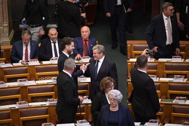 Lawmakers attend the inaugural session of the Hungarian Parliament BUDAPEST, HUNGARY - MAY 9: Tisza party members arrive to the parliament as lawmakers get ready to attend the inaugural session of the Hungarian Parliament, where Peter Magyar is set to be elected as the country’s new prime minister, in Budapest, Hungary on 9 May 2026. Magyar Peter’s center-right Tisza party secured a decisive victory in the April 12 elections, winning 141 of the 199 parliamentary seats. Robert Nemeti Anadolu Budapest Hungary. Editorial use only. Please get in touch for any other usage.  Copyright: x2026xAnadoluxRobertxNemetix