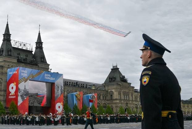 Russia WWII Victory Day Parade 9160675 09.05.2026 Russia s Su-25 jet aircraft release smoke in the colours of the Russian state flag during a military parade on Victory Day, marking the 81st anniversary of the victory over Nazi Germany in World War Two, in Moscow, Russia. Yuri Kochetkov Sputnik Moscow Russia  Copyright: xYurixKochetkovx