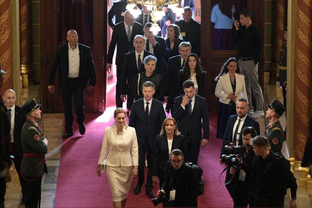 Lawmakers attend the inaugural session of the Hungarian Parliament BUDAPEST, HUNGARY - MAY 9: Peter Magyar and his party members arrive to the parliament as lawmakers get ready to attend the inaugural session of the Hungarian Parliament, where Peter Magyar is set to be elected as the country s new prime minister, in Budapest, Hungary on 9 May 2026. Magyar Peter s center-right Tisza party secured a decisive victory in the April 12 elections, winning 141 of the 199 parliamentary seats. Robert Nemeti Anadolu Budapest Hungary. Editorial use only. Please get in touch for any other usage.  Copyright: x2026xAnadoluxRobertxNemetix