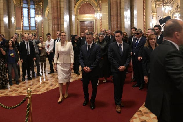 Lawmakers attend the inaugural session of the Hungarian Parliament BUDAPEST, HUNGARY - MAY 9: Peter Magyar and his party members arrive to the parliament as lawmakers get ready to attend the inaugural session of the Hungarian Parliament, where Peter Magyar is set to be elected as the country s new prime minister, in Budapest, Hungary on 9 May 2026. Magyar Peter s center-right Tisza party secured a decisive victory in the April 12 elections, winning 141 of the 199 parliamentary seats. Robert Nemeti Anadolu Budapest Hungary. Editorial use only. Please get in touch for any other usage.  Copyright: x2026xAnadoluxRobertxNemetix