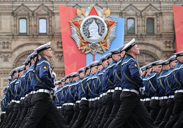 Russia WWII Victory Day Parade 9160763 09.05.2026 Russian servicemen march in columns during a military parade on Victory Day, marking the 81st anniversary of the victory over Nazi Germany in World War Two, in Red Square, in Moscow, Russia. Yuri Kochetkov Sputnik Moscow Russia  Copyright: xYurixKochetkovx