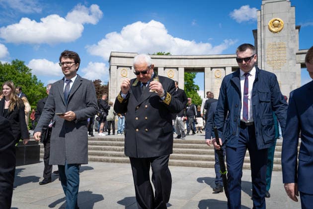 Russia, Ambassador, Sergej Netschajew, rally Berlin, 9 May, Victory Day, Russia, Ambassador, Sergej Netschajew, rally, Straße des 17 Juni, Memorial Berlin Berlin GER