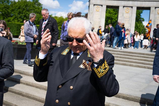 Russia, Ambassador, Sergej Netschajew, rally Berlin, 9 May, Victory Day, Russia, Ambassador, Sergej Netschajew, rally, Straße des 17 Juni, Memorial Berlin Berlin GER