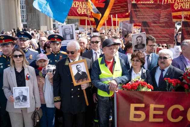 Russia, Ambassador, Sergej Netschajew, rally Berlin, 9 May, Victory Day, Russia, Ambassador, Sergej Netschajew, rally, Brandenburg Gate, Straße des 17 Juni Berlin Berlin GER