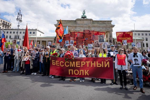 Russia, Ambassador, Sergej Netschajew, rally Berlin, 9 May, Victory Day, Russia, Ambassador, Sergej Netschajew, rally, Brandenburg Gate, Straße des 17 Juni Berlin Berlin GER