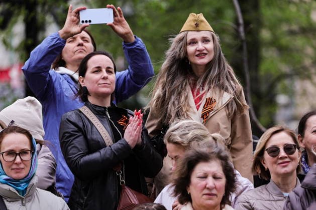 RUSSIA, MOSCOW - MAY 9, 2026: People attend a concert titled The Path to Victory on Tverskoi Boulevard on Victory Day Moscow Russia  - ZUMAt113 20260509_zaa_t113_724 Copyright: xYevgenyxMessmanx