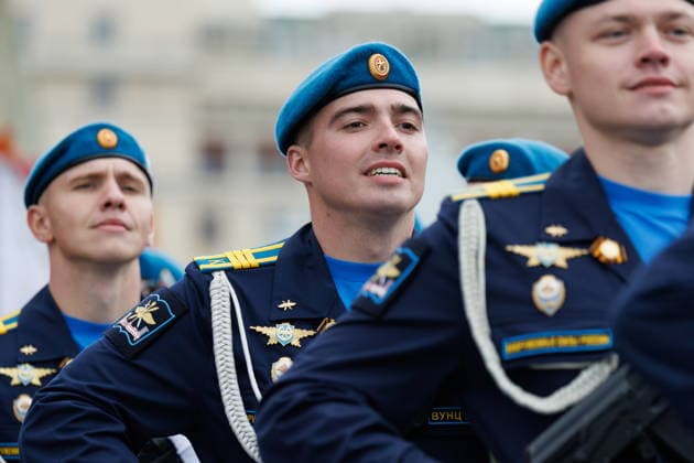 RUSSIA, MOSCOW - MAY 9, 2026: Servicemen march in formation during a military parade in Red Square on Victory Day to mark 81 years since the victory of the Soviet Union over Nazi Germany in the Great Patriotic War, Eastern Front of World War II Moscow Russia  - ZUMAt113 20260509_zaa_t113_1014 Copyright: xVadimxSavitskyx