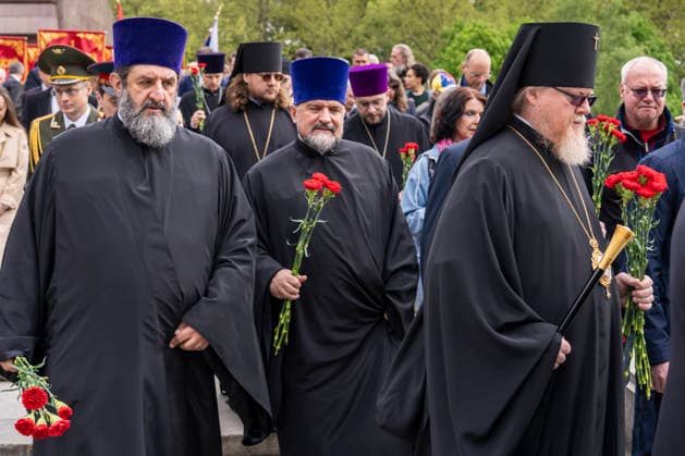 Representatives of the Russian Orthodox Church on May 9, Victory Day, at the Soviet Memorial in Treptower Park in Berlin Treptow