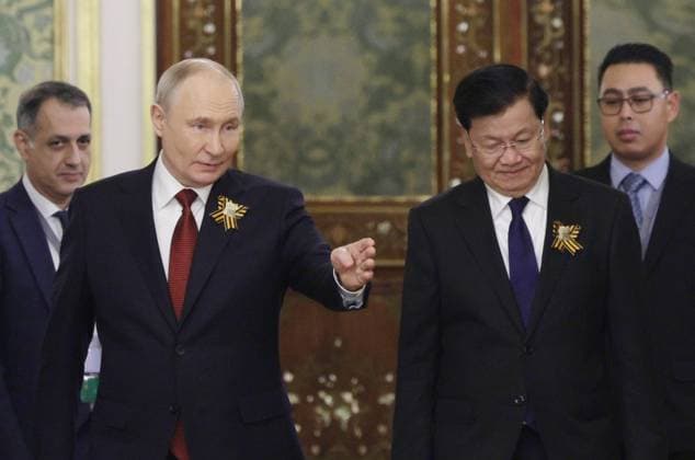 Russia Putin Foreign Delegations 9161593 09.05.2026 Russian President Vladimir Putin and Lao President Thongloun Sisoulith arrive to attend a meeting at the Kremlin in Moscow, Russia. Gavriil Grigorov Sputnik Moscow Russia  Copyright: xGavriilxGrigorovx