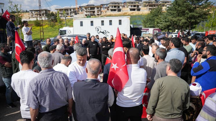 May 9, 2026, Gaziantep, Gaziantep, Turkey: Hundreds of demonstrators take part in a protest organized by 45 non-governmental organizations against a scheduled performance by the girl group Manifest. The demonstration, which saw some scuffles with security forces, was held to oppose the event on the grounds of preserving local conservative values and preventing social tension in Gaziantep, Turkey on May 09, 2026. Gaziantep Turkey - ZUMAa260 20260509_zip_a260_022 Copyright: xMohammadxBashirxAldaherx
