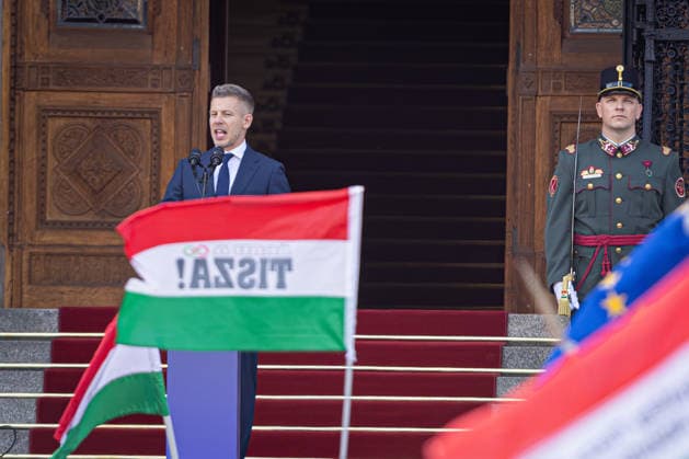 May 9, 2026, Budapest, Hungary: Speech by Peter Magyar to the people gathered in front of the Parliament building in Budapest at Lajos Kossuth Square, shortly after his inauguration. The newly sworn-in Prime Minister addressed the crowd that had gathered to hear his first words as head of government. Budapest Hungary - ZUMAl194 20260509_zip_l194_042 Copyright: xMarekxLadzinskix