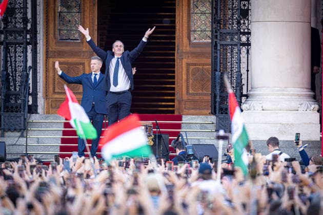 May 9, 2026, Budapest, Hungary: Zsolt Hegedus dances to music on the steps of the Parliament building in Budapest following the inauguration ceremony of Peter Magyar Budapest Hungary - ZUMAl194 20260509_zip_l194_053 Copyright: xMarekxLadzinskix