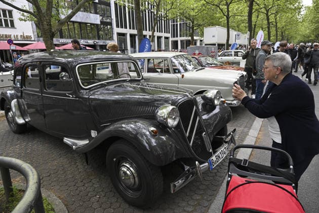 Classic Days Berlin BERLIN, GERMANY - MAY 09: Classic cars are displayed on the Kurfurstendamm boulevard during the Classic Days Berlin event in Berlin, Germany, on May 09, 2026. Approximately 2,000 vintage vehicles from different eras were showcased, bringing together thousands of classic car enthusiasts for the open-air exhibition. Halil Sagirkaya Anadolu Berlin Germany. Editorial use only. Please get in touch for any other usage.  Copyright: x2026xAnadoluxHalilxSagirkayax