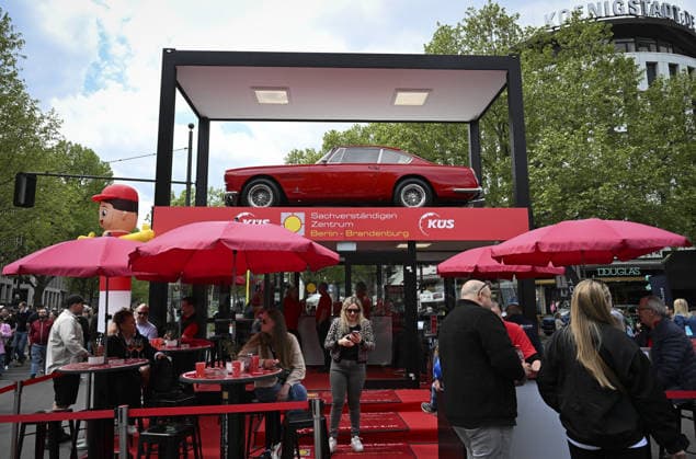 Classic Days Berlin BERLIN, GERMANY - MAY 09: Classic cars are displayed on the Kurfurstendamm boulevard during the Classic Days Berlin event in Berlin, Germany, on May 09, 2026. Approximately 2,000 vintage vehicles from different eras were showcased, bringing together thousands of classic car enthusiasts for the open-air exhibition. Halil Sagirkaya Anadolu Berlin Germany. Editorial use only. Please get in touch for any other usage.  Copyright: x2026xAnadoluxHalilxSagirkayax