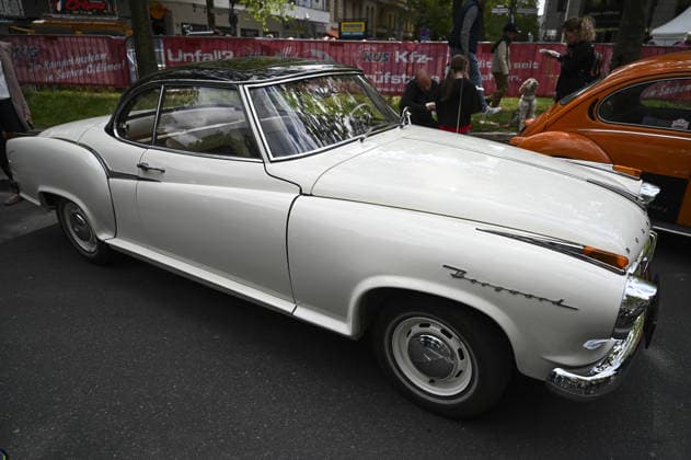 Classic Days Berlin BERLIN, GERMANY - MAY 09: Classic cars are displayed on the Kurfurstendamm boulevard during the Classic Days Berlin event in Berlin, Germany, on May 09, 2026. Approximately 2,000 vintage vehicles from different eras were showcased, bringing together thousands of classic car enthusiasts for the open-air exhibition. Halil Sagirkaya Anadolu Berlin Germany. Editorial use only. Please get in touch for any other usage.  Copyright: x2026xAnadoluxHalilxSagirkayax
