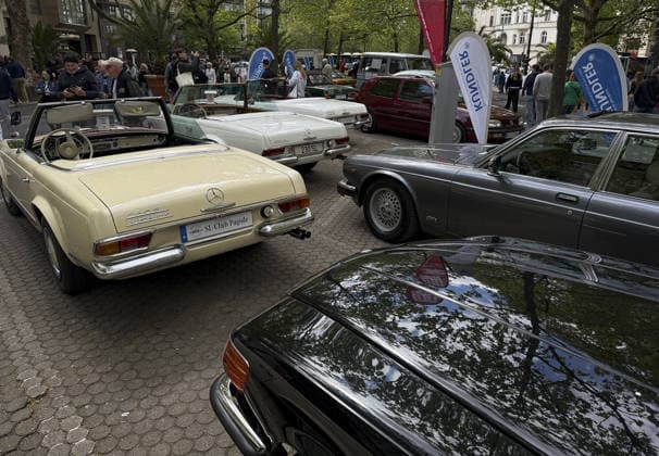 Classic Days Berlin BERLIN, GERMANY - MAY 09: Classic cars are displayed on the Kurfurstendamm boulevard during the Classic Days Berlin event in Berlin, Germany, on May 09, 2026. Approximately 2,000 vintage vehicles from different eras were showcased, bringing together thousands of classic car enthusiasts for the open-air exhibition. Halil Sagirkaya Anadolu Berlin Germany. Editorial use only. Please get in touch for any other usage.  Copyright: x2026xAnadoluxHalilxSagirkayax