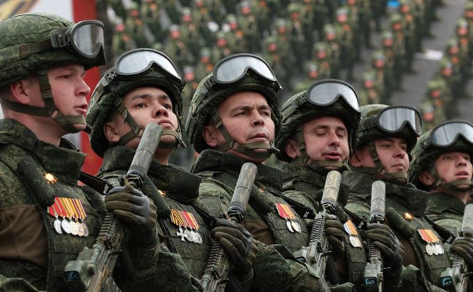 May 9, 2026, Moscow, Moscow Oblast, Russia: Russian soldiers in battle dress march in formation during the annual Victory Day parade marking the 81st anniversary of the victory over Nazi Germany in World War Two, at Red Square, May 9, 2026 in Moscow, Russia. Moscow Russia - ZUMAp138 20260509_zaa_p138_023 Copyright: xKremlinxPool RussianxGovernmentx