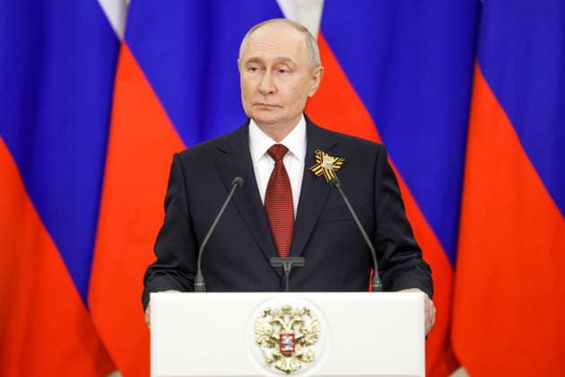 RUSSIA, MOSCOW - MAY 9, 2026: Russia s President Vladimir Putin talks to journalists at the Moscow Kremlin. Gavriil Grigorov Russian Presidential Press and Information Office TASS  92241548