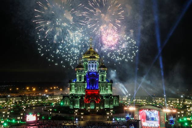 RUSSIA, MOSCOW REGION - MAY 9, 2026: Fireworks go off over the Main Cathedral of the Russian Armed Forces (Cathedral of the Resurrection of Christ) near Kubinka, west of Moscow, on Victory Day. Sergei Fadeichev TASS  92245419
