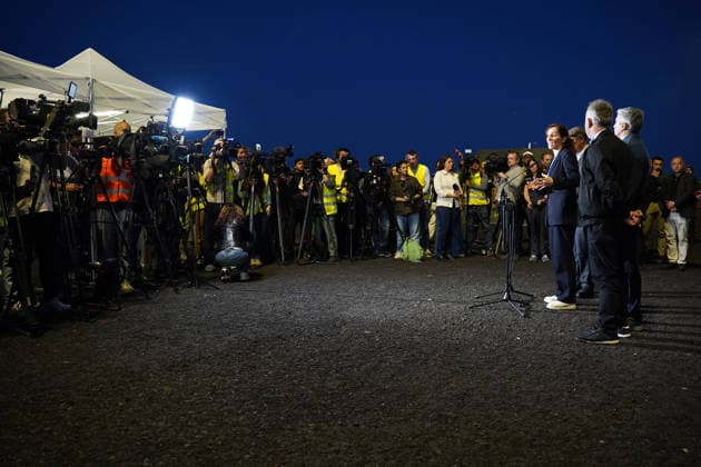 The Ministers of Health, Interior and Territorial Policy and the Director General of WHO arrive in Tenerife I D The Minister of Health, Monica Garcia, the Director General of WHO, Tedros Adhanom Ghebreyesus, the Minister of Interior, Fernando Grande Marlaska and the Minister of Territorial Policy and Democratic Memory, Angel Victor Torres, attend to the media at the port of Granadilla, May 9, 2026, in Granadilla de Abona, Tenerife, Canary Islands Spain The evacuation operation of the cruise ship MV Hondius with hantavirus is ready for the arrival of the ship between 05  Copyright: xEuropaxPressxCanariasx 7511895