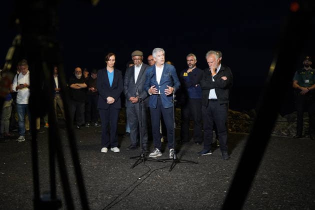 The Ministers of Health, Interior and Territorial Policy and the Director General of WHO arrive in Tenerife I D The Minister of Health, Monica Garcia, the Director General of WHO, Tedros Adhanom Ghebreyesus, the Minister of Interior, Fernando Grande Marlaska and the Minister of Territorial Policy and Democratic Memory, Angel Victor Torres, attend to the media at the port of Granadilla, May 9, 2026, in Granadilla de Abona, Tenerife, Canary Islands Spain The evacuation operation of the cruise ship MV Hondius with hantavirus is ready for the arrival of the ship between 05  Copyright: xEuropaxPressxCanariasx 7511898