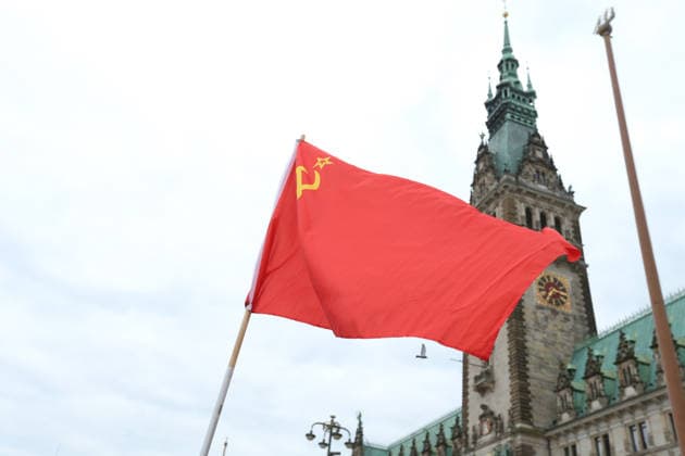 Exiled Russians commemorate the 1945 victory over Nazi Germany in the Second World War with a demonstration at the Rathausmarkt on May 9, the so-called Victory Day in Russia Old Town Hamburg