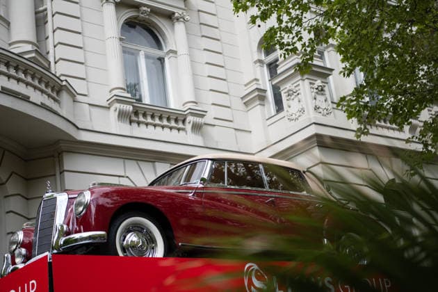 (260510) -- BERLIN, May 10, 2026 -- A vintage car is displayed at the Classic Days event in Berlin, Germany, May 9, 2026. This year s Berlin Classic Days event takes place from May 9 to 10, with around 2,000 vintage cars gathering at the event, giving visitors a chance to admire some of the most iconic classic models. ) GERMANY-BERLIN-CLASSIC DAYS-VINTAGE CARS ZhangxHaofu 
