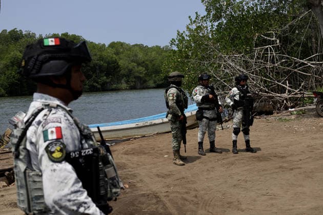 Search for missing migrants in Chiapas CHIAPAS, MEXICO - MAY 09: A brigade of mothers, families, and activists, accompanied by military and police personnel, conduct a search operation for missing migrants in the community of San Jose El Hueyate in Chiapas, Mexico, on May 09, 2026. The operation aims to locate more than 80 people, including children and adults from Cuba, Ecuador, and Central America, who disappeared along the Pacific coast while being trafficked toward the United States. Jose Torres Anadolu Chiapas Mexico. Editorial use only. Please get in touch for any other usage. Copyright: x2026xAnadoluxJosexTorresx