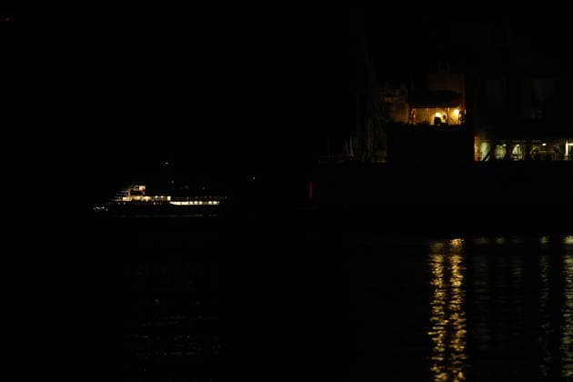The cruise ship MV Hondius arrives at the port of Granadilla Tenerife The cruise ship MV Hondius anchors near the port of Granadilla, on May 10, 2026, in Granadilla de Abona, Tenerife, Canary Islands Spain The evacuation operation of the cruise ship MV Hondius with hantavirus is ready to begin the operations of disembarkation and transfer of passengers to their respective countries Ubay Rodrí Espana  Copyright: xUbayxRodriguezx 7512174