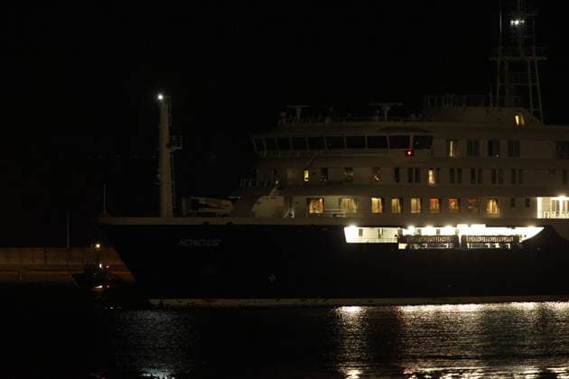The cruise ship MV Hondius arrives at the port of Granadilla Tenerife The cruise ship MV Hondius anchors near the port of Granadilla, on May 10, 2026, in Granadilla de Abona, Tenerife, Canary Islands Spain The evacuation operation of the cruise ship MV Hondius with hantavirus is ready to begin the operations of disembarkation and transfer of passengers to their respective countries Ubay Rodrí Espana  Copyright: xUbayxRodriguezx 7512178