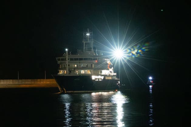 HV Hondius carrying suspected hantavirus cases approaches Port of Granadilla TENERIFE, SPAIN - MAY 10: The HV Hondius approaches the Port of Granadilla, carrying passengers possibly infected with hantavirus on board in Tenerife, Canary Islands on May 10, 2026. Andres Gutierrez Anadolu Tenerife Spain. Editorial use only. Please get in touch for any other usage.  Copyright: x2026xAnadoluxAndresxGutierrezx