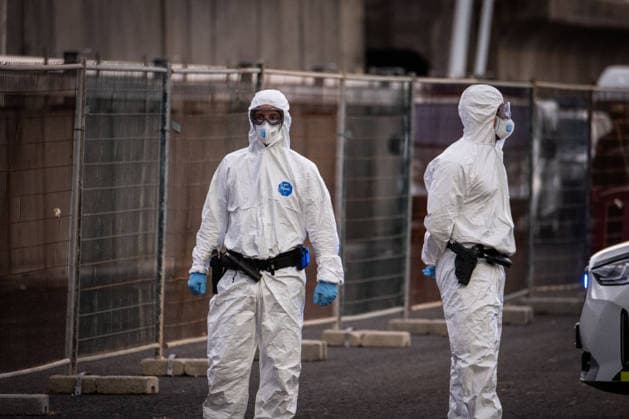 HV Hondius carrying suspected hantavirus cases approaches Port of Granadilla TENERIFE, SPAIN - MAY 10: Buses from Spain’s Military Emergency Unit arrive at the port of Granadilla de Abona, as personnel wearing personal protective equipment prepare for the reception operation. Granadilla Port, Tenerife, Canary Islands, May 10, 2026 Andres Gutierrez Anadolu Tenerife Spain. Editorial use only. Please get in touch for any other usage.  Copyright: x2026xAnadoluxAndresxGutierrezx