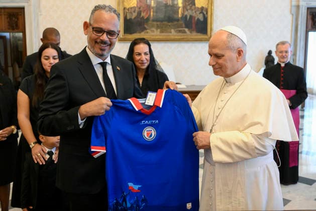 ITALY - POPE LEO XIV DURING A PRIVATE AUDIENCE WOTH ALIX DIDER FILS-AIME IN THE VATICAN - 2026 5 9 Italy, Rome, Vatican, 2026 5 9 Pope Leo XIV during a private audience with Alix Didier Fils-Aime, Prime Minister of Haiti in The Vatican EDITORIAL USE ONLY - NO BOOKS Copyright: xVATICANxMEDIAx