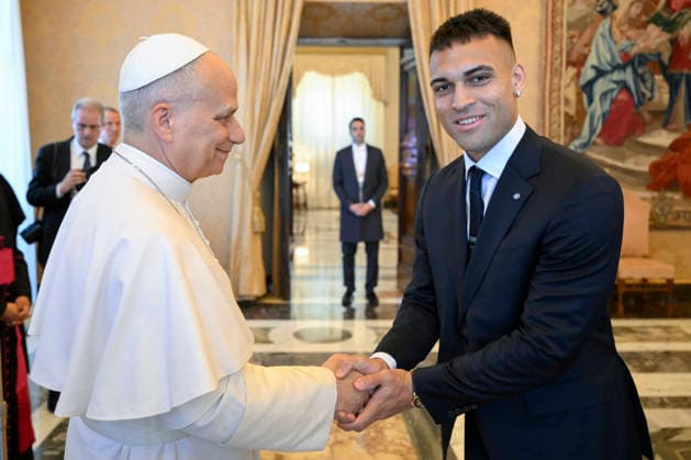 ITALY - POPE LEO XIV DURING A PRIVATE AUDIENCE WITH INTER EXECUTIVES AND PLAYERS IN THE VATICAN - 2026 5 9 Italy, Rome, Vatican, 2026 5 9 Pope Leo XIV during a private audience with Inter Executives and Players in The Vatican EDITORIAL USE ONLY - NO BOOKS Copyright: xVATICANxMEDIAx