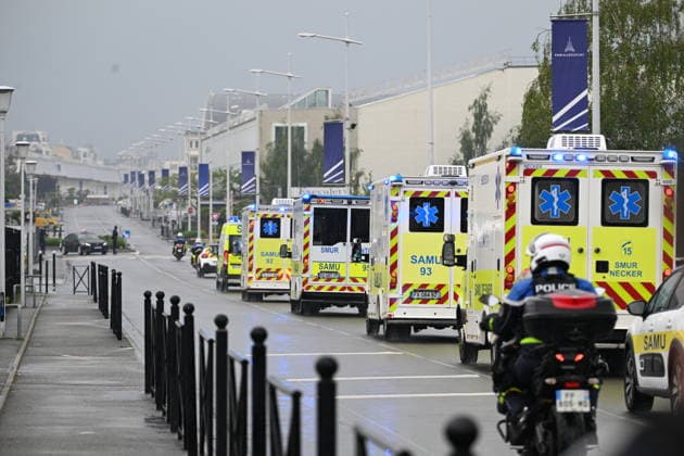 The Five French Passengers of the MV Hondius Landed in France - Le Bourget The five French passengers of the MV Hondius, the cruise ship affected by a hantavirus outbreak, landed at Le Bourget Airport, near Paris, after taking off three hours earlier from the Canary Islands (Spain) on Sunday, May 10, 2026, in Le Bourget, France. Photo by Florian Poitout ABACAPRESS.COM Le Bourget France  Copyright: xPoitoutxFlorian ABACAx
