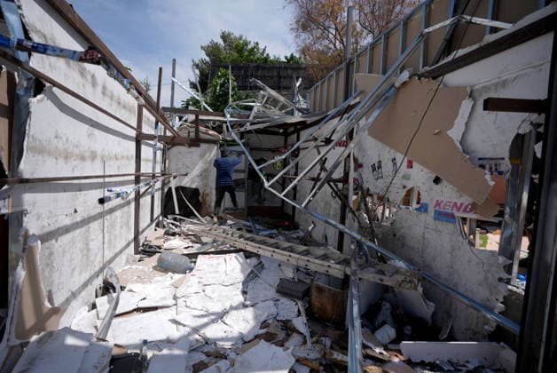 Palestinian shop owners face demolition orders in east Jerusalem JERUSALEM - MAY 10: Palestinian shop owners demolish their own businesses after Israeli authorities issued demolition and evacuation orders for commercial structures in the Al-Mushtal area of Al-Eizariya in East Jerusalem, on May 10, 2026. According to the Jerusalem Governorate, around 50 Palestinian-owned shops and commercial facilities were targeted, while Israeli security forces were deployed in the area. Issam Rimawi Anadolu Jerusalem Israel. Editorial use only. Please get in touch for any other usage.  Copyright: x2026xAnadoluxIssamxRimawix