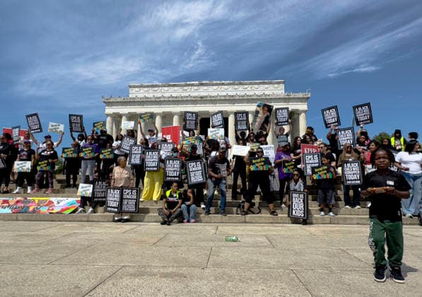 May 10, 2026, Washington, Dc, USA: Dozens of protesters gather on the steps of the Lincoln Memorial on MotherÃ¢â‚¬â ¢s Day as part of the Black Mothers March to demand greater protections for Black mothers and families. The rally marched through DC and called for reformation of Child Protective Services and the return of children to their families. Washington USA - ZUMAh204 20260510_znp_h204_015 Copyright: xRileyxHartyx