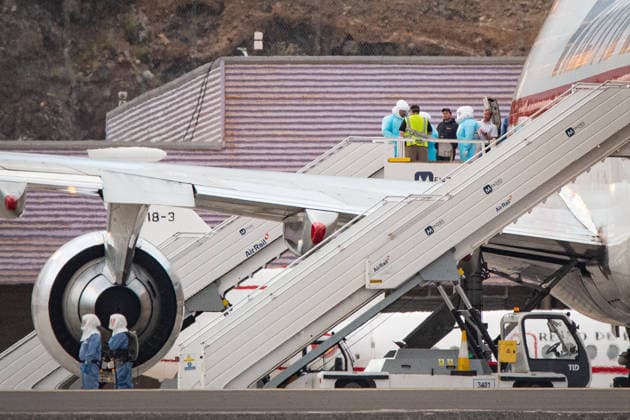 MV Hondius passengers depart from Tenerife Airport TENERIFE, SPAIN - MAY 10: Passengers of the MV Hondius board their respective flights to be transported to their countries of origin at the south airport (TFS) of the island in Tenerife, Canary Islands, Spain on May 10, 2026. Arturo Jimenez Anadolu Tenerife Spain. Editorial use only. Please get in touch for any other usage.  Copyright: x2026xAnadoluxArturoxJimenezx