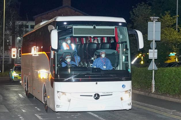 Passengers arrive at Arrowe Park Hospital in Wirral LIVERPOOL, UNITED KINGDOM - MAY 10: Passengers arrive at Arrowe Park Hospital in Wirral, Merseyside, United Kingdom on May 10, 2026, after being repatriated from the cruise ship MV Hondius following a fatal hantavirus outbreak. Ioannis Alexopoulos Anadolu Liverpool United Kingdom. Editorial use only. Please get in touch for any other usage.  Copyright: x2026xAnadoluxIoannisxAlexopoulosx