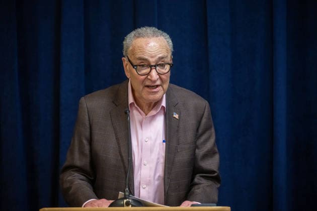 U.S. Senator Schumer Calls On Trump And RFK Jr. To Restore Infectious Disease Research, Vaccine, And Viral-Threat Funding Gutted Across HHS And CDC As Outbreak Spreads in New York, USA - 10 May 2026 U.S. Senator Chuck Schumer (D-NY) calls on President Trump and Secretaries Kennedy and Rubio to restore infectious disease research, vaccine and vital-threat funding gutted across HHS and CDC, and rejoin the W.H.O. as hantavirus outbreak spreads in New York City. New York United States Copyright: xRonxAdarx xSOPAxImagesx _radar_schumer_20260510_00921