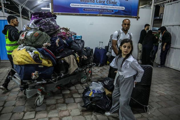 Palestinian patients receiving treatment in Egypt returned to Gaza via the Rafah Border Crossing KHAN YUNIS, GAZA, PALESTINE - MAY 11: Palestinian patients and their companions return to the Gaza Strip from Egypt through the Rafah border crossing in Khan Yunis, Gaza, Palestine on May 11, 2026. The Palestinians, who had been receiving treatment in Egypt, were transported by buses to Nasser Hospital in Khan Yunis in southern Gaza, where they were met with emotional reunions by family members waiting outside the hospital. Abed Rahim Khatib Anadolu Khan Yunis Gaza. Editorial use only. Please get in touch for any other usage.  Copyright: x2026xAnadoluxAbedxRahimxKhatibx